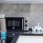 Emi Apartment's *