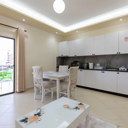 Emi Apartment's דורס